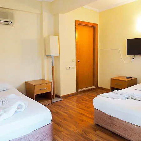 Club Herakles Hotel