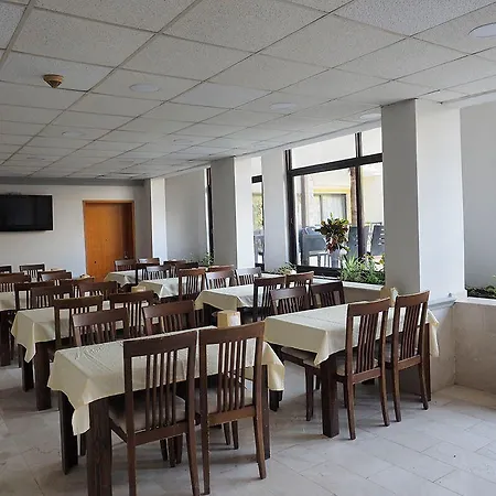 Club Herakles 3*