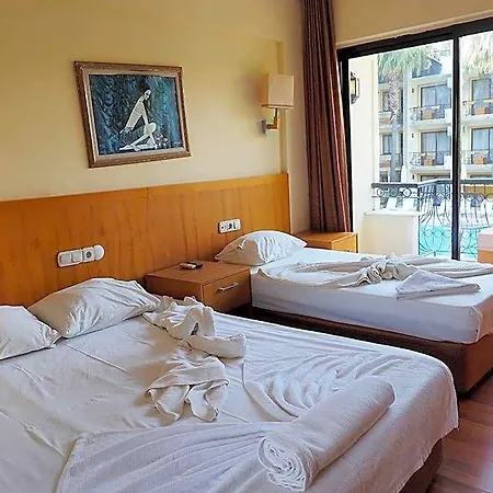 Hotel Club Herakles 3*