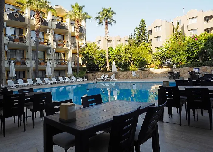 Club Herakles 3*